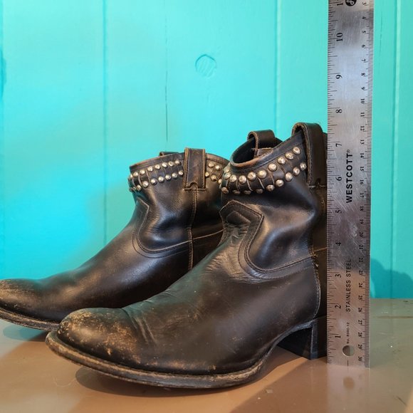 Frye Diana Cut Stud Boot - Size 9 - Picture 6 of 7